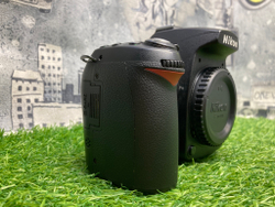 Nikon D90 14.000 кадров