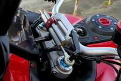 OH168B+SD115B OHLINS CNC RACING STEERING DAMPER W/BRACKET KIT (MTS V4 PP /RS)