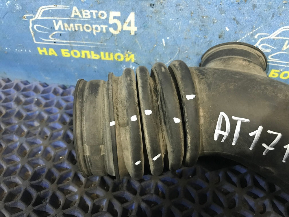 Гофра воздушного фильтра TOYOTA CARINA 1990