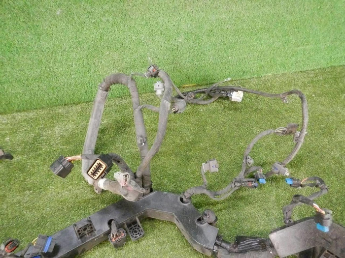 Проводка моторного отсека Genesis G90 (2016-2019)