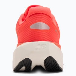 Женские Кроссовки для бега New Balance FuelCell Rebel V5 urgent red