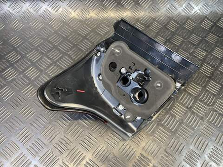 стоп правый Toyota Corolla Fielder NZE161 164 NKE165 13-106