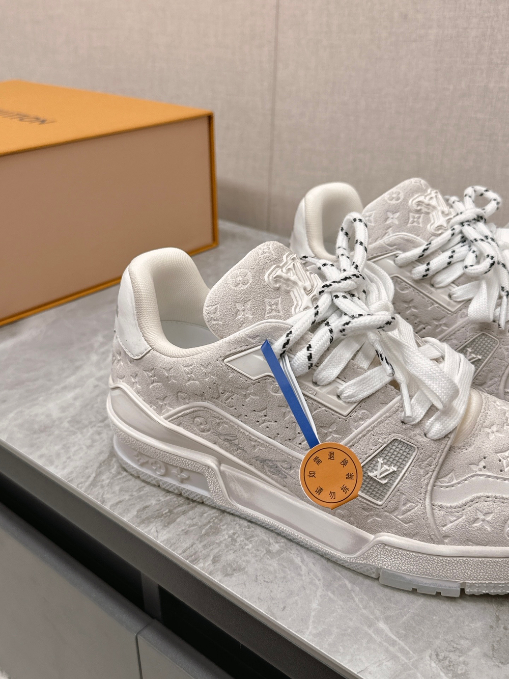 Louis Vuitton Trainer (4 colors)