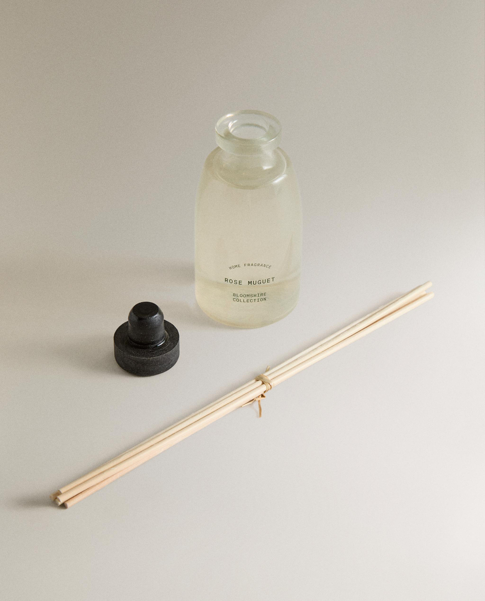 Zara Home Аромадиффузор Rose Muguet 100 мл, тростниковые палочки микадо, аромат цветочный, Розовый