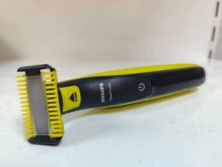 Триммер для бороды и усов Philips OneBlade QP 2824/10