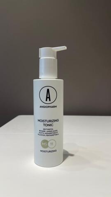 Тоник увалажняющий Angiopharm Moisturizing Tonic 200 мл
