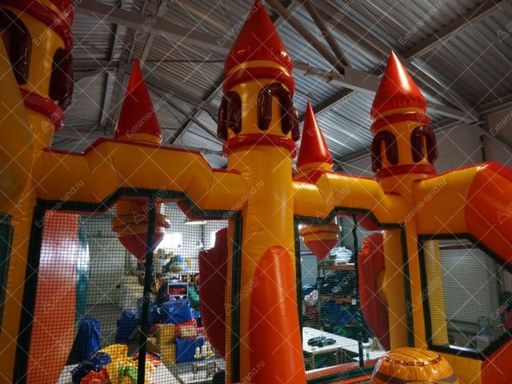 Батут "Волшебный замок"