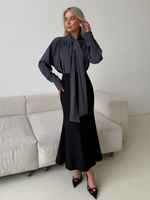 Блуза с бантом серый