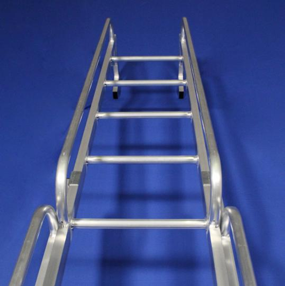 Лестница навесная для полувагонов телескопическая MEGAL ЛНА (Н = 4,0м)
