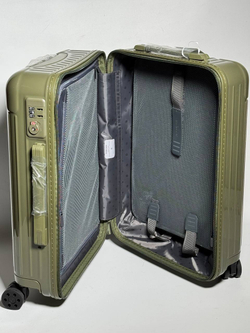 Чемодан Rimowa