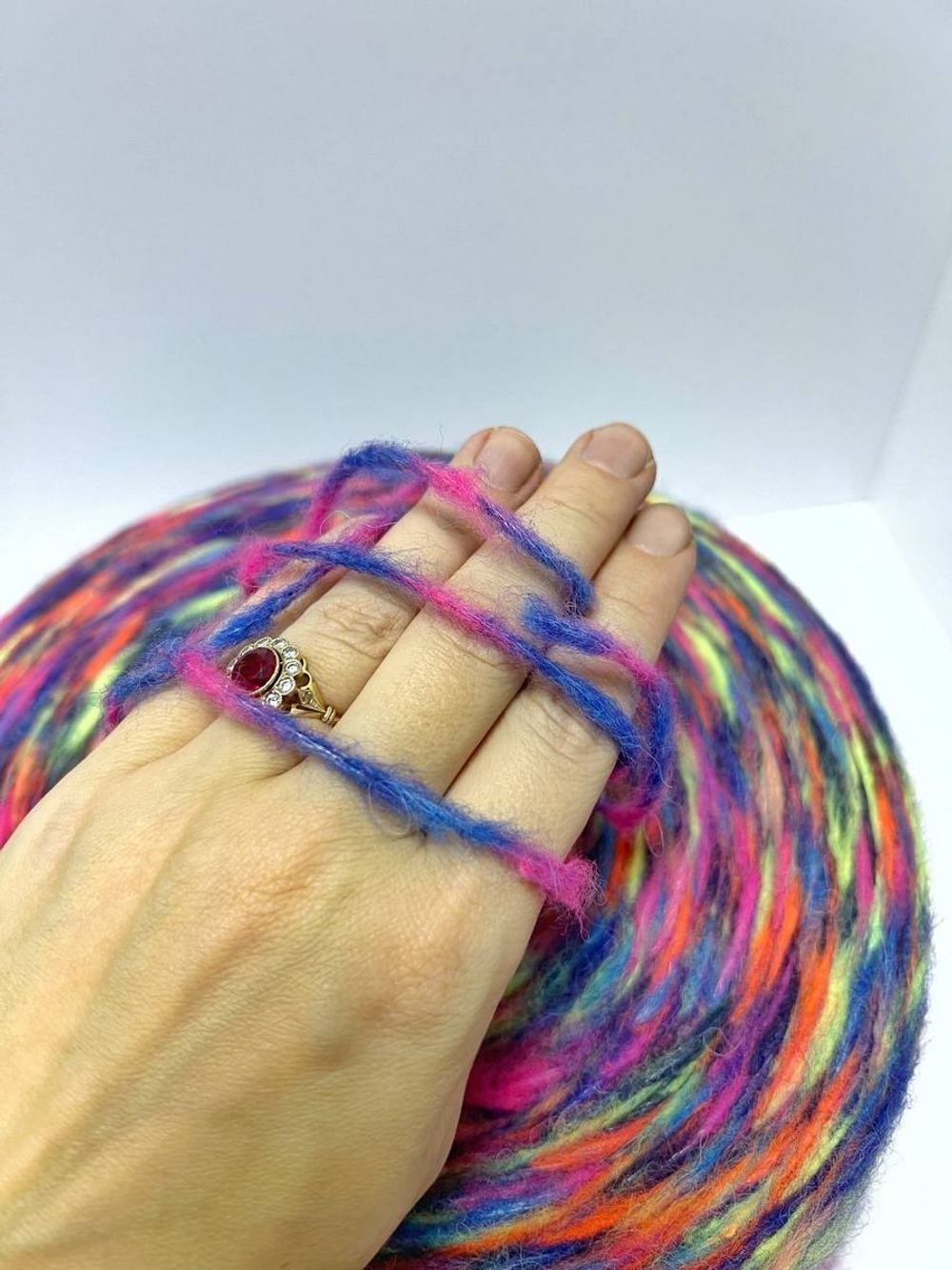 Пряжа для вязания DAMA теплая пушистая аркобалено