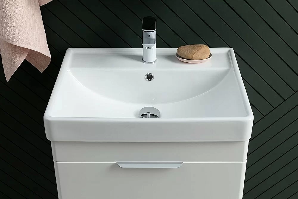Тумба с раковиной Aquanet Ирис new 70 белый глянец