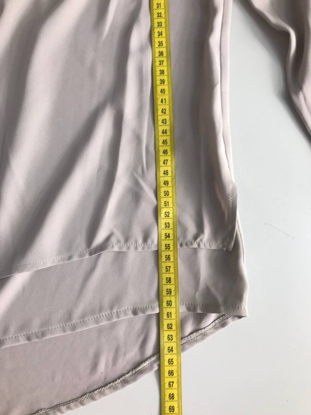 Блузка Monoroom приятная к телу, визуально на 46 размер