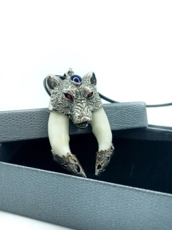 Защитный магический кулон амулет с настоящими Клыками Волка