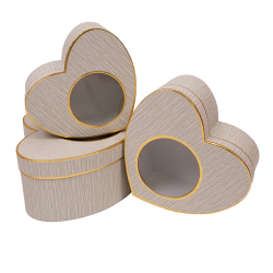 Коробка "Сердце" с окном 21,5*18,4*10