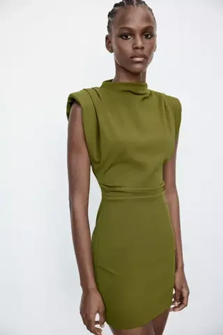 ZARA КОРОТКОЕ ПЛАТЬЕ С ПОДПЛЕЧНИКАМИ, ЗЕЛЕНЫЙ