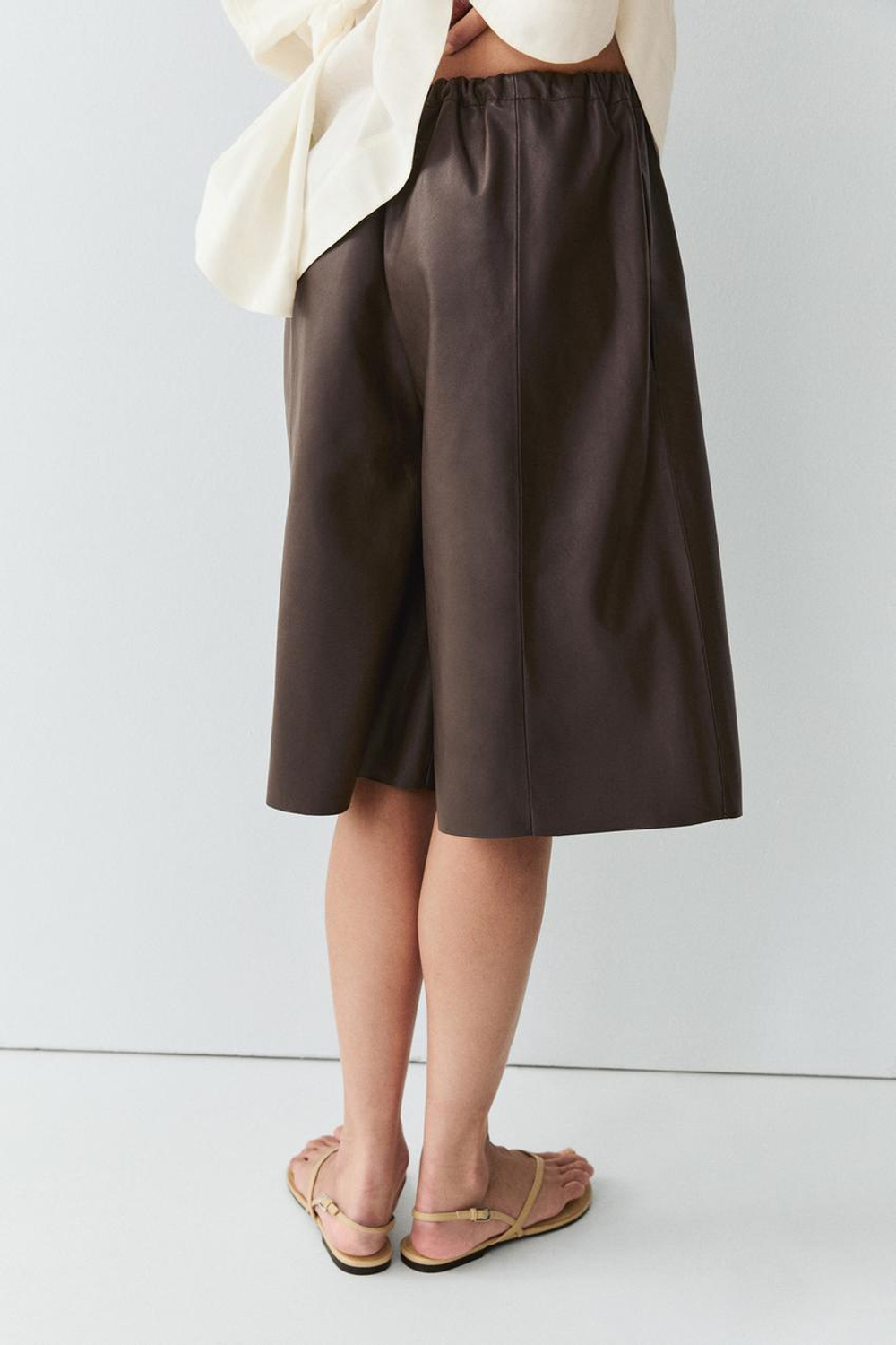 Massimo Dutti Длинные шорты из кожи наппа, коричневый