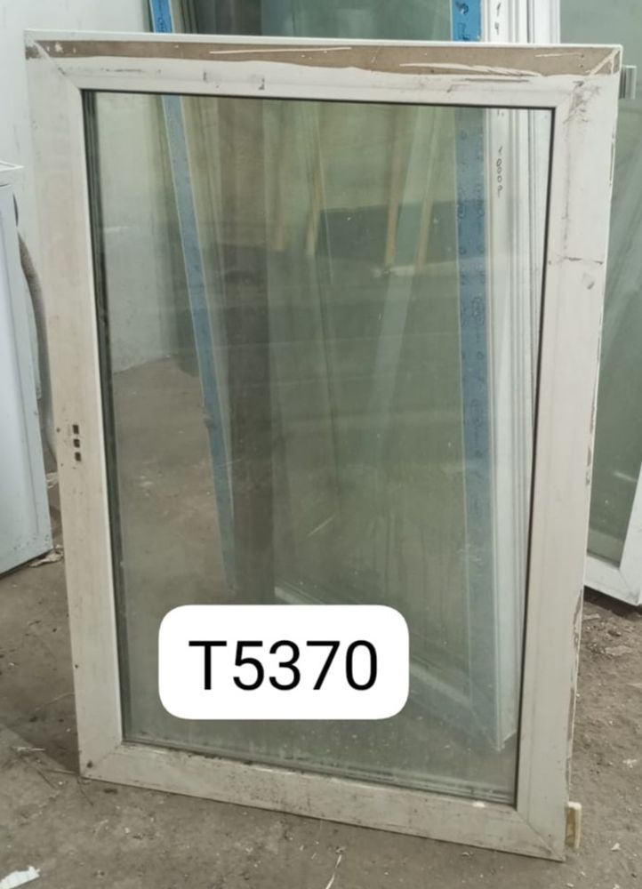 Створка Пластиковая Б/У 118(в) х 78(ш)