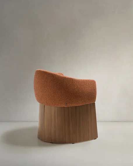 Стул Bosca из терракотового шенилла с ножками из шпона ореха