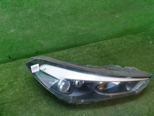 Битая Фара правая Hyundai Tucson 3 (2015-2018) LED