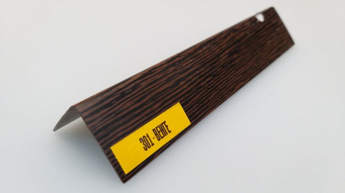 Угол ПВХ 301 Венге 20х20х2700 мм