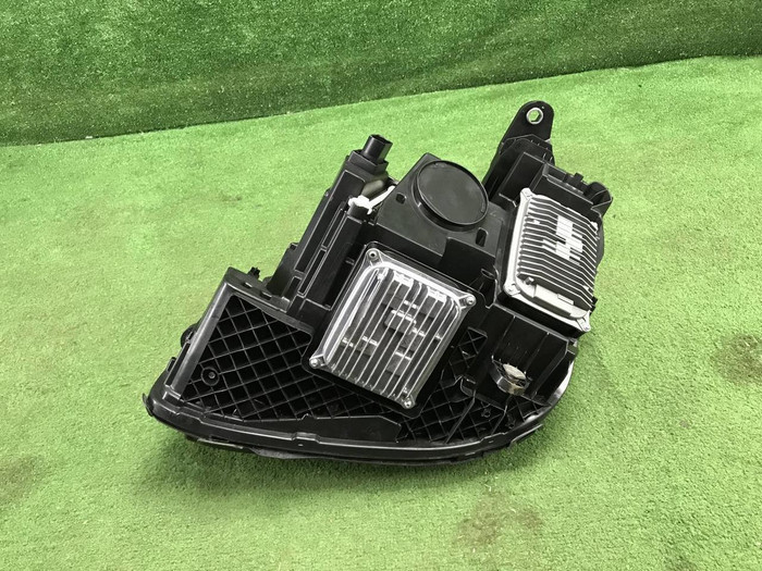 Фара правая Mercedes E W213 (18-21) Multibeam LED
