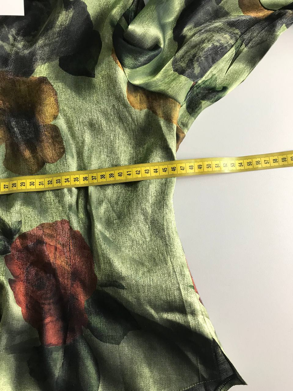 Блузка оригинального дизайн, визуально на 44 размер