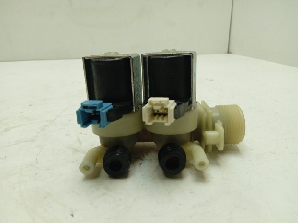 IWSE6125 кт128 Клапан подачи воды для стиральной машины Indesit IWSE6125 б/у