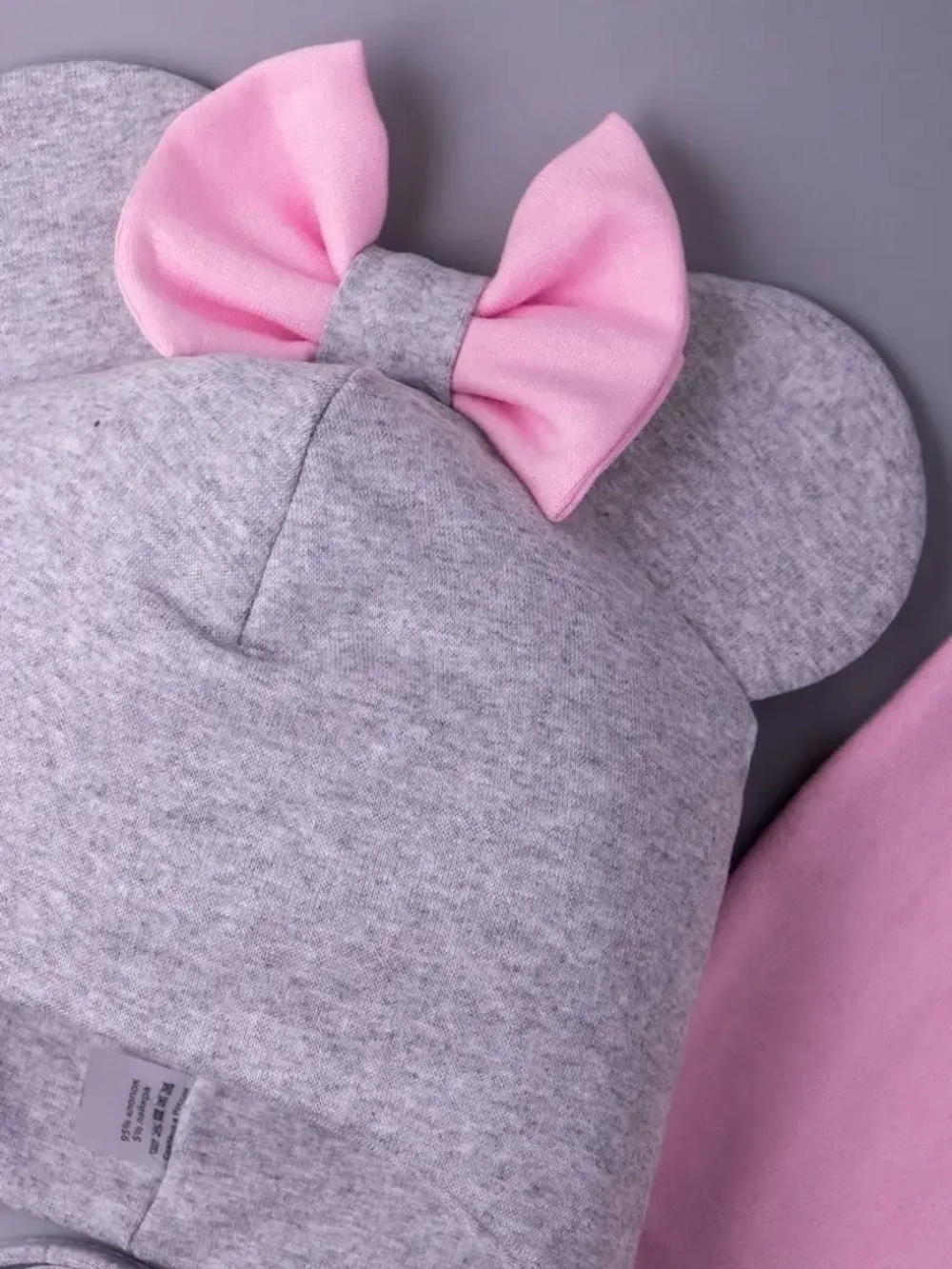 Шапка для девочек с ушками и снуд на осень