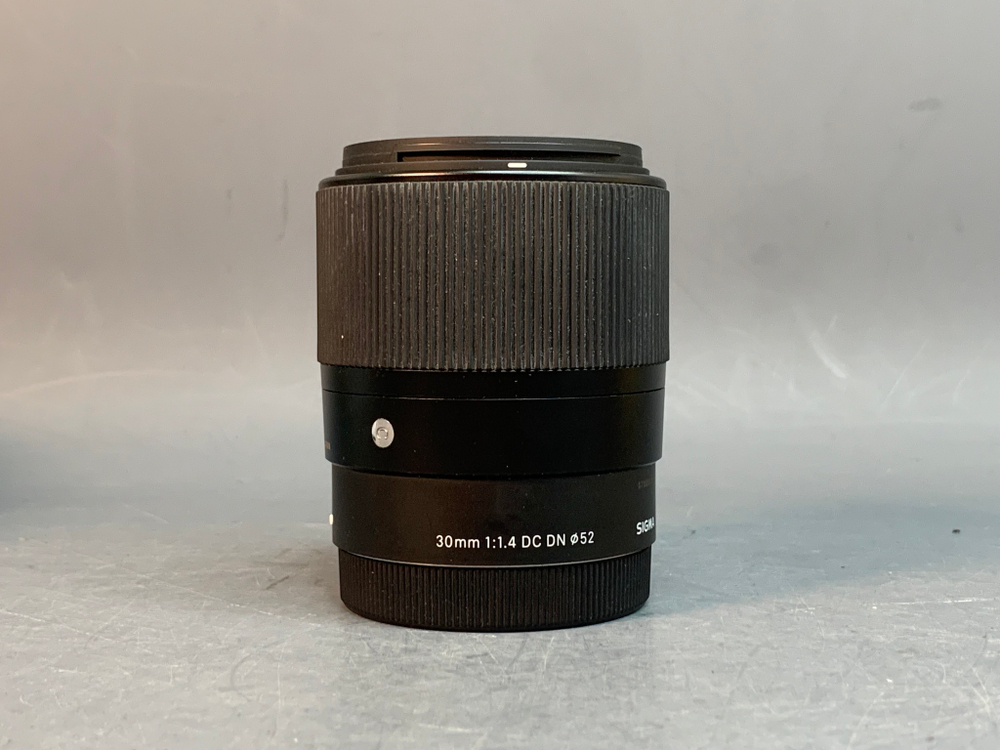 Sigma 30mm f/1.4 DC DN Sony E