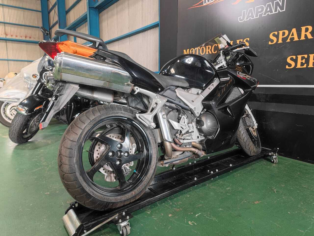 Honda VFR800F , 2003