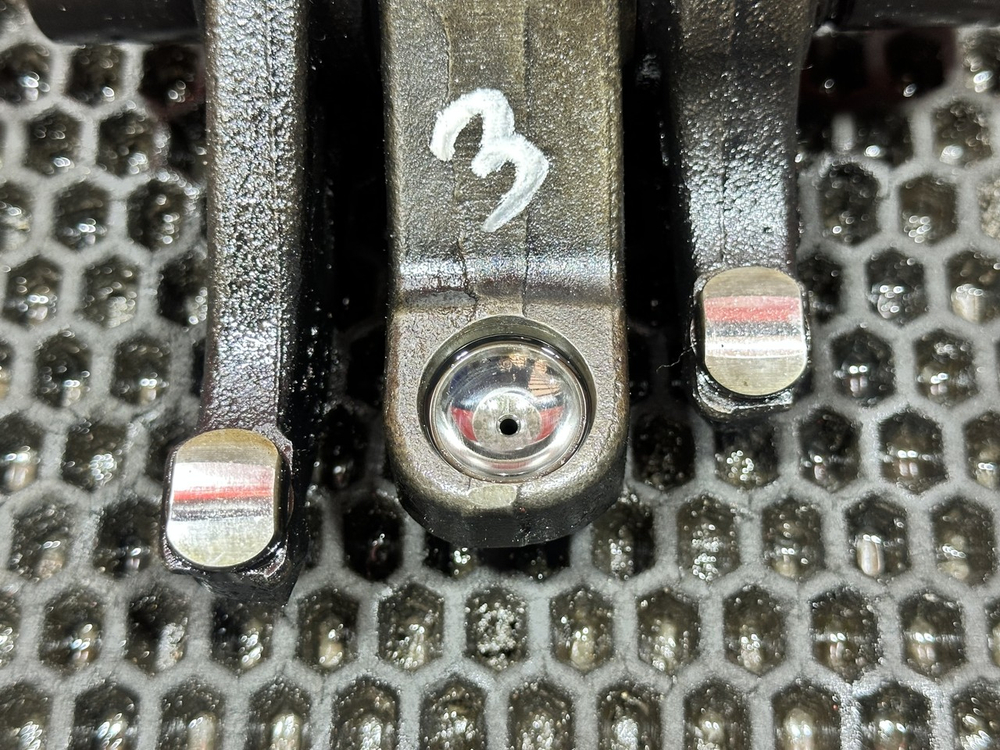 Вал рокеров в сборе