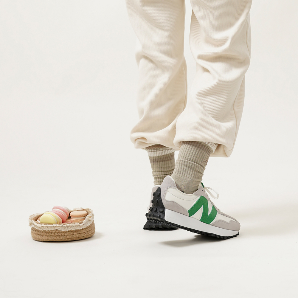 Кроссовки New Balance Nb 327 (Женская размерная сетка)