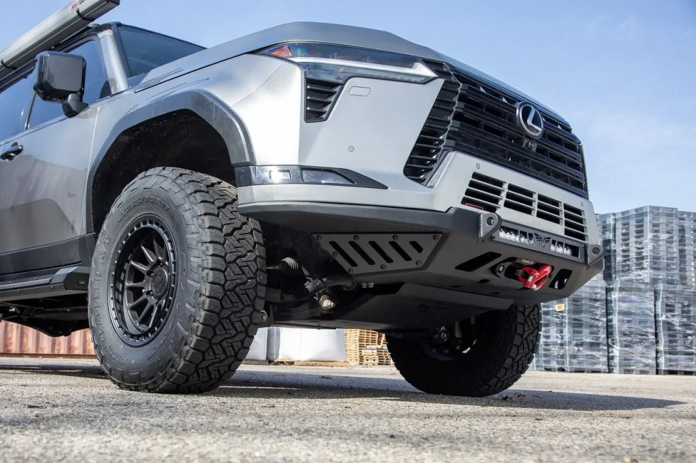 Силовой бампер передний с доп. светом и креплением под лебедку для Lexus GX 550 GX550 2024+ Лексус защитный обвес