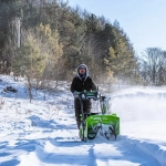 Greenworks GD82ST56 82В аккумуляторный снегоуборщик (без АКБ и ЗУ) ковш 61 см, выброс 15 м 2602807