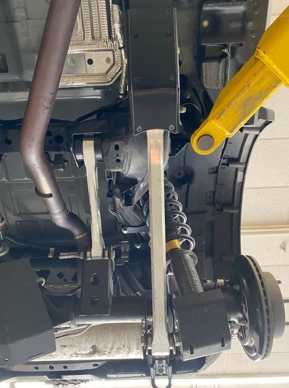 Защита рамы и крепления заднего нижнего рычага для Ford Bronco 2021+ со слайдером из HDPE