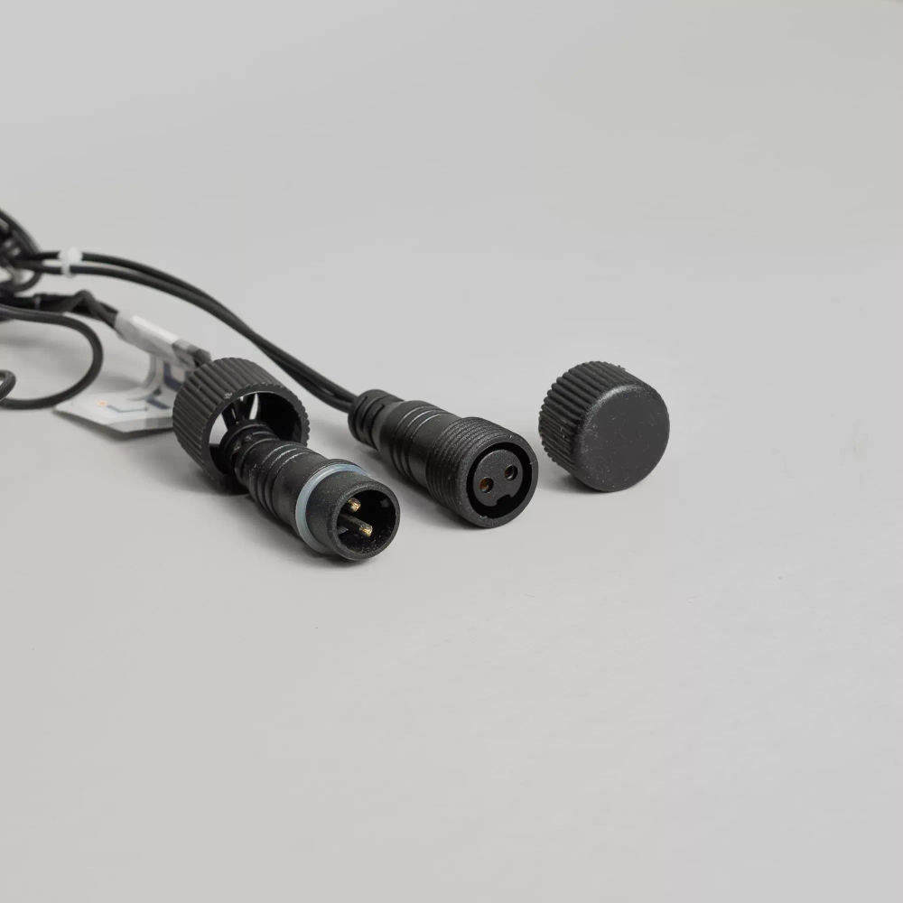 Светодиодная сетка с колпачком 2*2 м., 220В, 256 теплых белых LED, провод черный ПВХ, IP65, LTC (NTL256CAP-11-2WW)