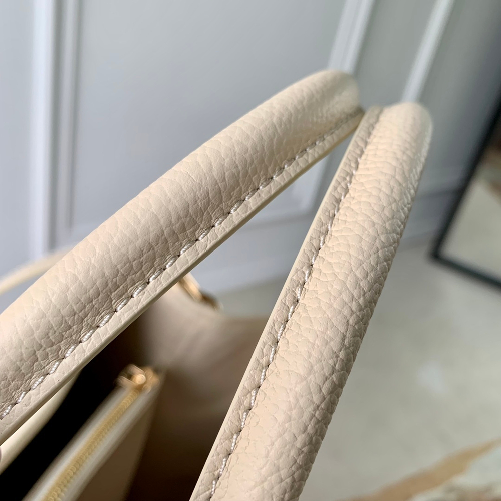 Louis Vuitton Babylone Tote MM