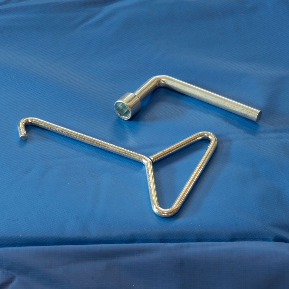 Батут Weengo "Winner Classic" (8 футов, верхняя и нижняя защитные сетки и лестница в комплекте)