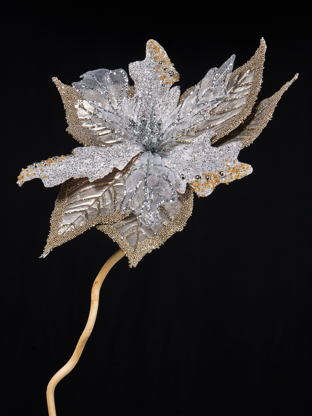 Цветок пуансеттия 24х20см на клипсе ChristmasDeLuxe платина с серебром