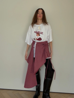 Баска-фартук с кулисками из малиновой шерсти