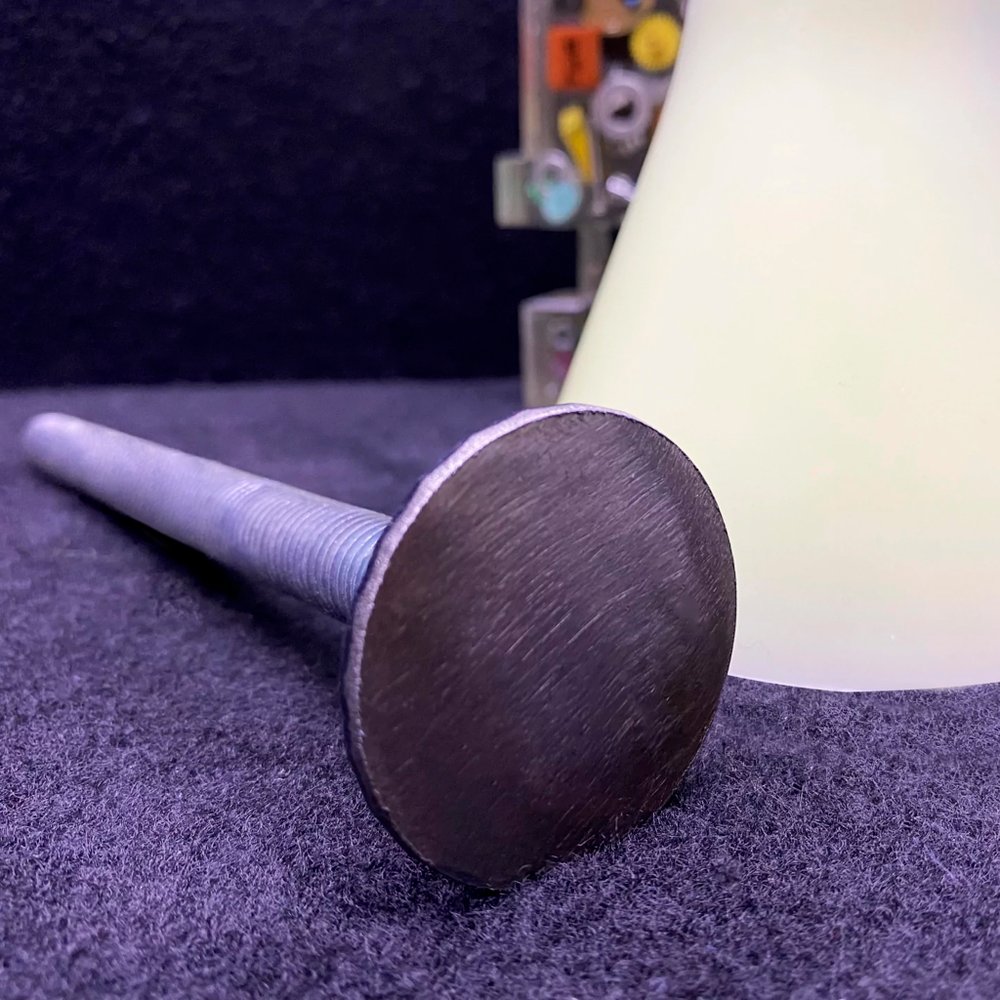 Шпилька сменная V4