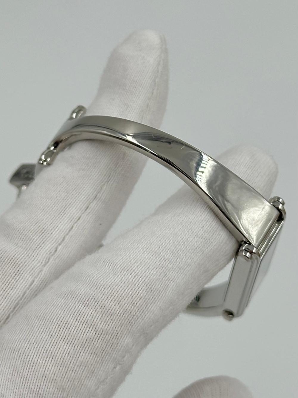 Часы GUCCI 1500 L