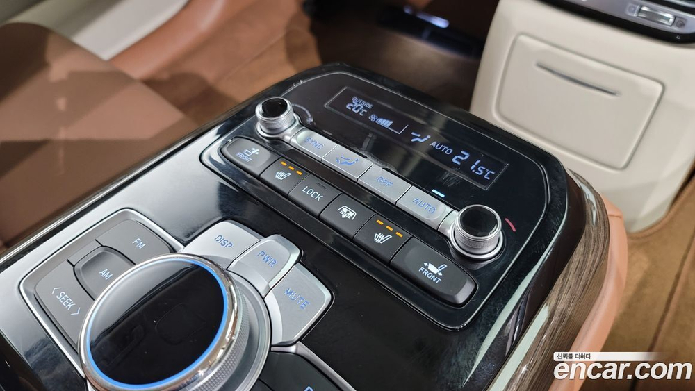 Genesis G90 3.3 T AWD (11.2020)