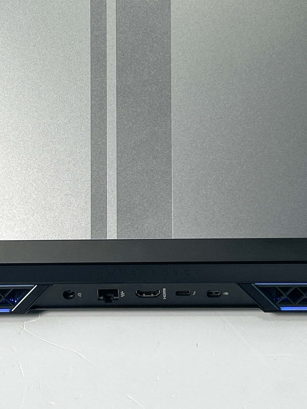 Ноутбук игровой Thunderobot Zero Ultra 7 (JT009JE09RU) 16"/Intel Core i7-12700H/RAM 32GB/SSD 1024GB/GeForce RTX 3080Ti/2560x1600/IPS/165Hz/Win11/Подсветка кл-ры: RGB/Серый. Состояние: B1