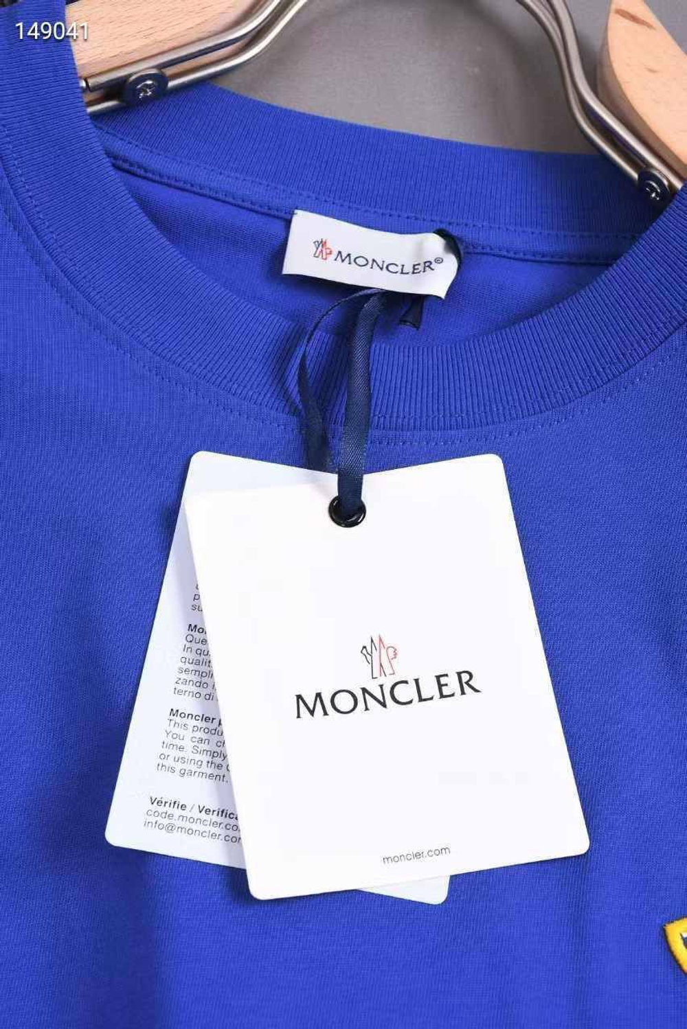 Футболка Moncler