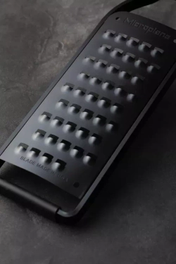 Microplane - Терка Blacksheep очень крупная / артикул   43008  / GTIN 098399430089