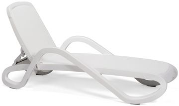 Шезлонг-лежак пластиковый Alfa белый Nardi Италия