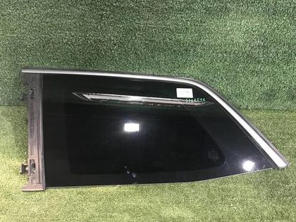 Форточка задняя левая Mercedes GL GLS X166 (2012-2019)