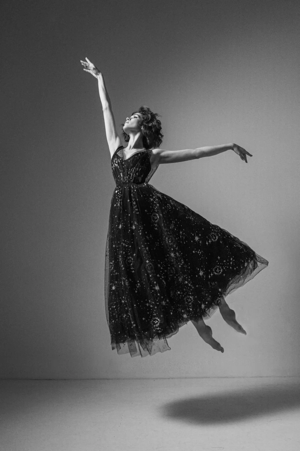 Фатиновое платье черное